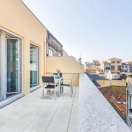 7 Bridges Estudios- Porto-houses And 招待所