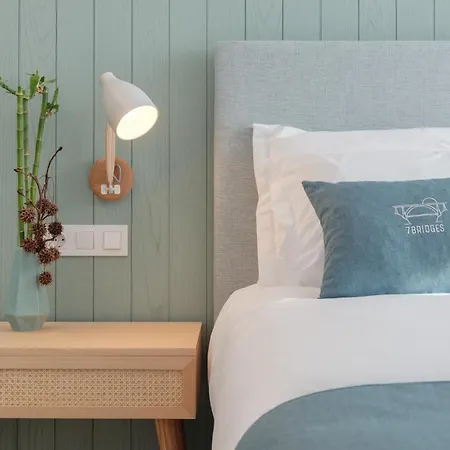 7 Bridges Estudios- Porto-houses And 4*