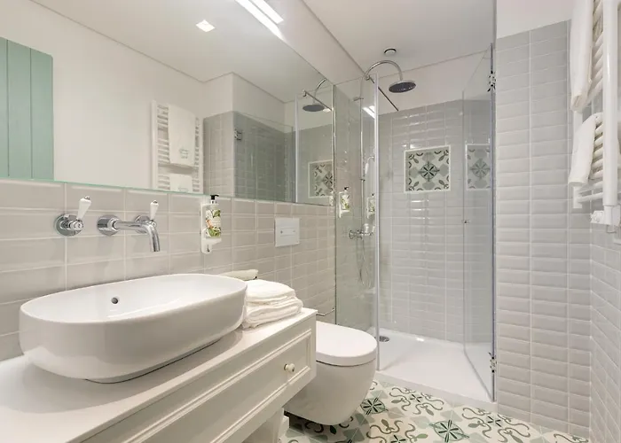 7 Bridges Estudios- Porto-houses And 게스트하우스