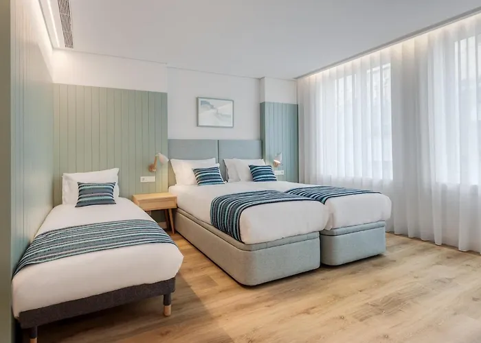 7 Bridges Estudios- Porto-houses And