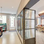 7 Bridges Estudios- Porto-houses And 4* ポルト