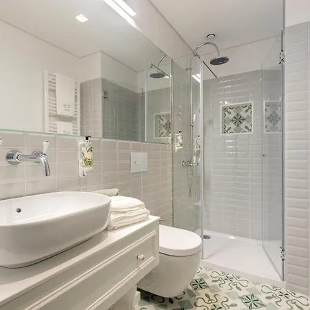 7 Bridges Estudios- Porto-houses And Affittacamere