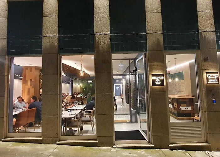 7 Bridges Estudios- Porto-houses And 招待所 波尔图