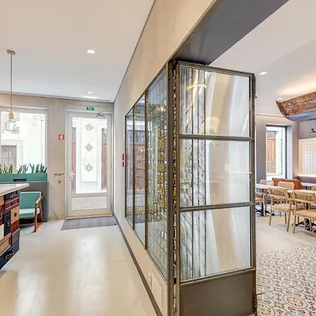 7 Bridges Estudios- Porto-houses And 4* פורטו